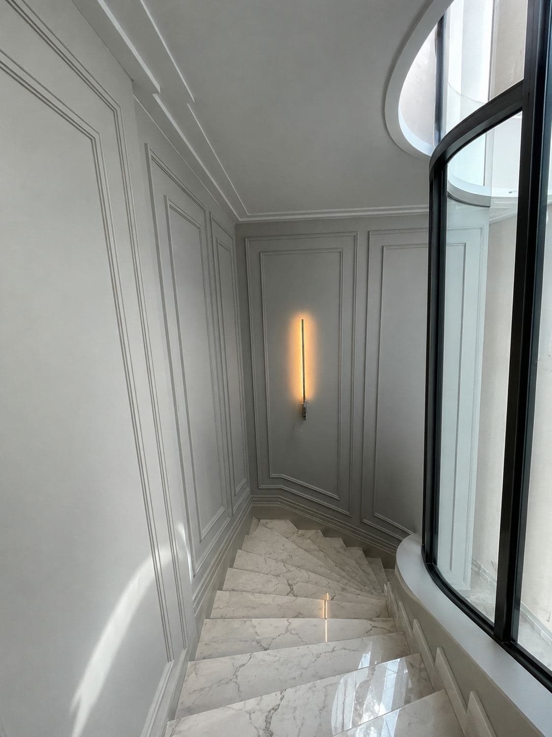 Bespoke wall panelling following a staircase